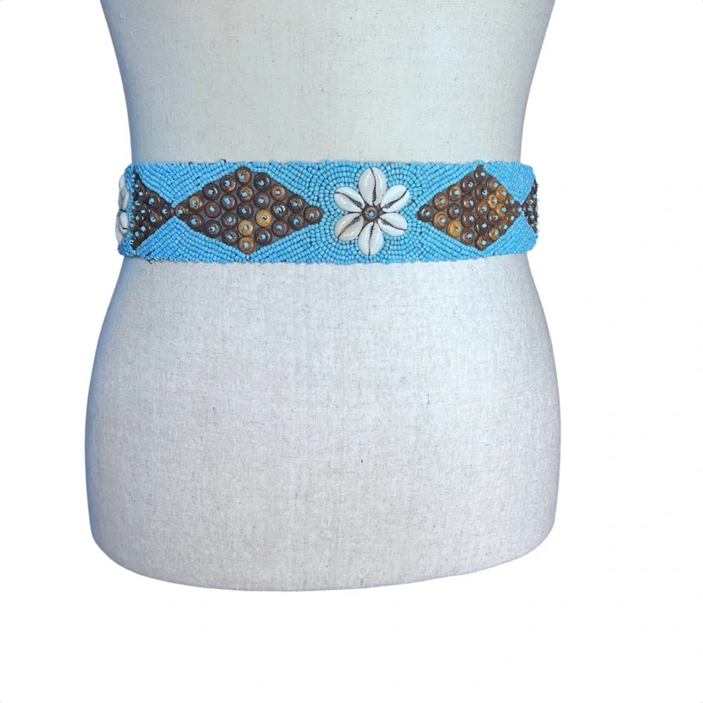 VINTAGE HANDCRAFTED Beaded Cowrie Shell Boho Beachy Belt M/L